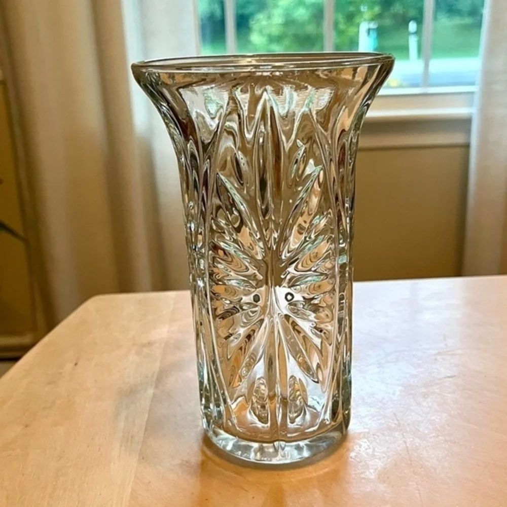 Vintage 1991 FTD Glass Vase Starburst Pattern - Picture 2 of 14